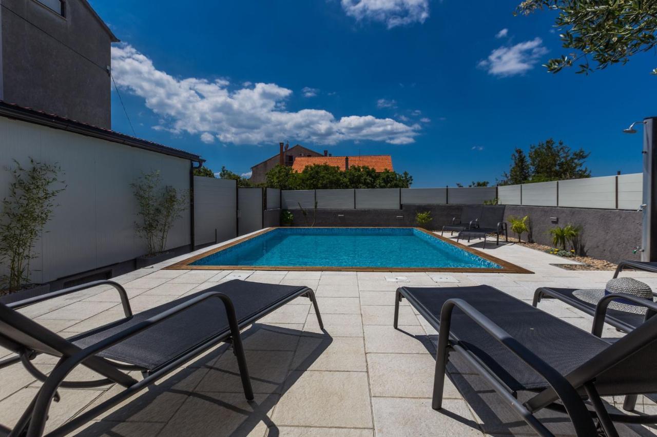 Katina Apartment With Private Pool Zadar Zewnętrze zdjęcie